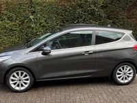 Gebraucht Ford Fiesta Titanium 86 PS (63 kW) 2018 Grau Kleinwagen
