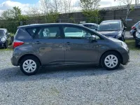 Gebraucht Toyota Verso-S Life 99 PS (72 kW) 2011 Grau Van / Kleinbus