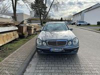 Gebraucht Mercedes E280 Avantgarde 231 PS (169 kW) 2005 Grau Limousine