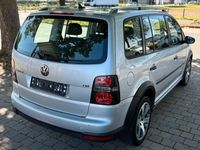 Gebraucht VW Touran Cross 140 PS (102 kW) 2010 Silber Van / Kleinbus