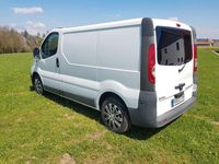 Gebraucht Opel Vivaro 114 PS (83 kW) 2011 Weiß Van / Kleinbus