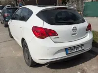 Gebraucht Opel Astra Selection 110 PS (80 kW) 2014 Weiß Limousine