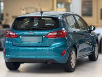 Gebraucht Ford Fiesta 86 PS (63 kW) 2018 Blau metallic Kleinwagen