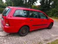Gebraucht Ford Focus 100 PS (73 kW) 2001 Rot Kombi
