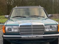 gebraucht Mercedes 200 W123