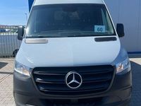 Gebraucht Mercedes Sprinter 170 PS (125 kW) 2021 7708 lackfarbe silbergrau mb77 Van
