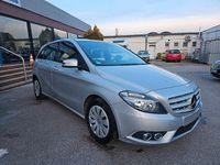 Gebraucht Mercedes B180 109 PS (80 kW) 2014 Silber Van / Kleinbus