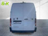 Second-hand Renault Master 105 CP (77 kW) 2025 Alb Monovolum