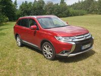 Second-hand Mitsubishi Outlander 150 CP (110 kW) 2016 Roșu SUV