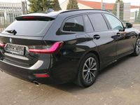 Gebraucht BMW 318 Advantage 156 PS (114 kW) 2022 Schwarz Kombi
