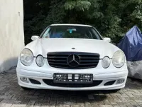 Usata Mercedes E220 150 CV (110 kW) 2004 Bianco Station wagon