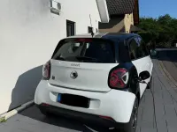 Gebraucht Smart ForFour Electric Drive Passion 60 kW (82 PS) 2021 Weiß Kleinwagen