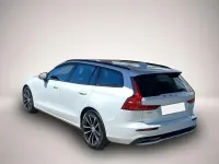 Gebraucht Volvo V60 Plus 455 PS (334 kW) 2023 Manufacturer Kombi