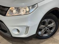 Second-hand Suzuki Vitara 120 CP (88 kW) 2017 Alb SUV