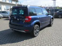 Gebraucht Skoda Yeti Drive 110 PS (80 kW) 2017 Modra storm/storm blau SUV