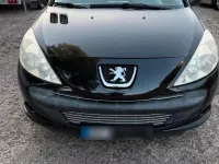 Gebraucht Peugeot 206+ 75 PS (55 kW) 2009 Schwarz Kleinwagen