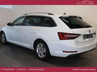 Gebraucht Skoda Superb Style 150 PS (110 kW) 2016 Laserweiss Kombi