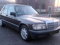 Gebraucht Mercedes 190 109 PS (80 kW) 1992 Violet Limousine