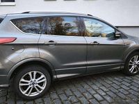 Gebraucht Ford Kuga Titanium 140 PS (102 kW) 2014 Grau SUV