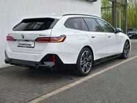 Gebraucht BMW 540 M Sport 303 PS (222 kW) 2025 Weiß Kombi