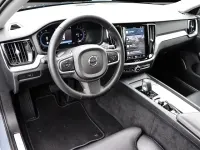 Gebraucht Volvo V60 Core 163 PS (119 kW) 2024 Grau Kombi