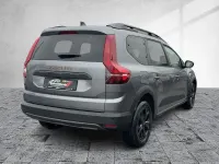 Neu Dacia Jogger Extreme 110 PS (80 kW) 2026 Grau Van / Kleinbus
