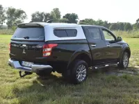 Gebraucht Mitsubishi L200 Edition 181 PS (133 kW) 2017 Schwarz Pickup