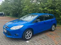 Gebraucht Ford Focus Trend 115 PS (84 kW) 2014 Blau Kombi