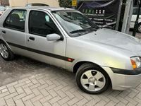 Gebraucht Ford Fiesta 60 PS (44 kW) 2001 Silber Kleinwagen