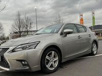 Gebraucht Lexus CT200h 136 PS (100 kW) 2020 Grau Limousine