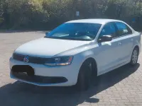 Używany VW Jetta 122 KM (89 kW) 2012 Biały Sedan/Limuzyna