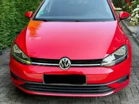 Gebraucht VW Golf VII Trendline 86 PS (63 kW) 2018 Rot Limousine