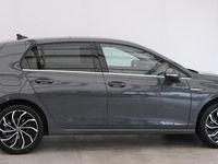 Gebraucht VW Golf VIII Style 150 PS (110 kW) 2023 Grau metallic Limousine