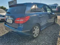 Gebraucht Mercedes B200 156 PS (114 kW) 2012 Blau Van / Kleinbus