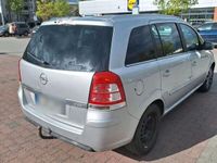 gebraucht Opel Zafira 2011 mit 7 Sitze und TÜV bis 2026