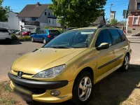 Gebraucht Peugeot 206 109 PS (80 kW) 2003 Gold Kombi