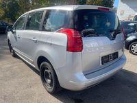 Gebraucht Peugeot 5008 Active 150 PS (110 kW) 2015 Grau Kombi
