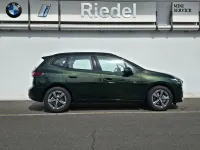 Gebraucht BMW 220 Active Tourer 170 PS (125 kW) 2025 Grün Van / Kleinbus