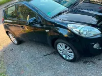 Gebraucht Hyundai i20 101 PS (74 kW) 2009 Schwarz Kleinwagen