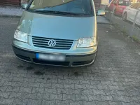 Second-hand VW Sharan 131 CP (96 kW) 2005 Albastru Monovolum