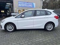 gebraucht BMW 218 Active Tourer i Head-Up/ LED/ Navi/ PDC/ DAB+