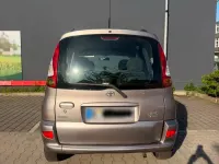 Gebraucht Toyota Yaris Verso 87 PS (63 kW) 2005 Grau Van / Kleinbus