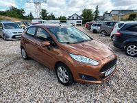 Gebraucht Ford Fiesta Celebration 80 PS (58 kW) 2016 Braun Kleinwagen