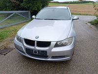 Gebraucht BMW 318 143 PS (105 kW) 2006 Silber Kombi