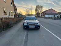 Gebraucht Mercedes C320 218 PS (160 kW) 2002 Violet Limousine