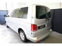 Gebraucht VW Caravelle Comfortline 150 PS (110 kW) 2024 Silber Van / Kleinbus