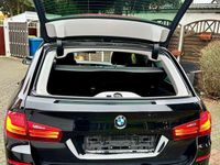 gebraucht BMW 530 d Touring M-Sport/Sportfahrwerk/Kamera/MwSt.
