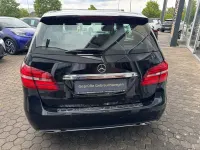 Gebraucht Mercedes B180 Style 122 PS (89 kW) 2018 Schwarz Kleinwagen