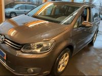 Gebraucht VW Touran 105 PS (77 kW) 2012 Braun Van / Kleinbus