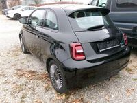 Gebraucht Fiat 500e Basis 86 kW (118 PS) 2023 Schwarz Limousine